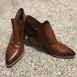 Scalloped FRYE bootie